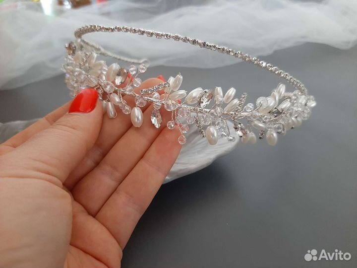 Украшение для волос на свадьбу или выпускной