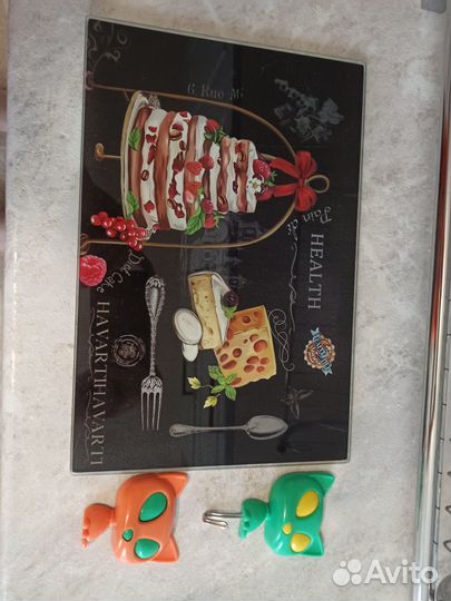 Полка для крышек, фужеры