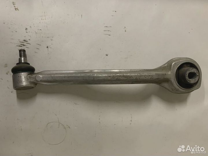 Рычаг передний правый Mercedes C W203