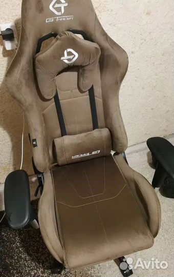 Кресло для игр. Игровое кресло с массажем