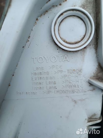 Фара левая на Toyota Camry