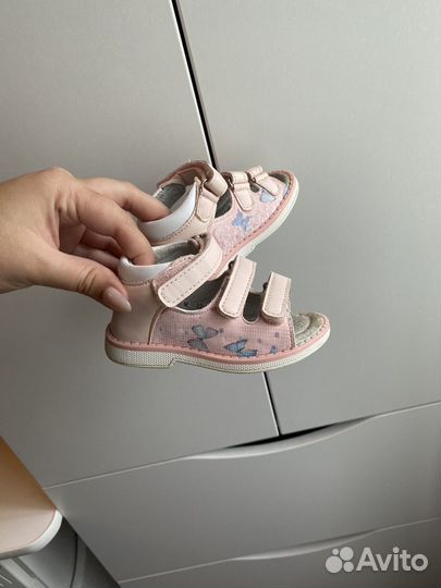 Босоножки для девочки