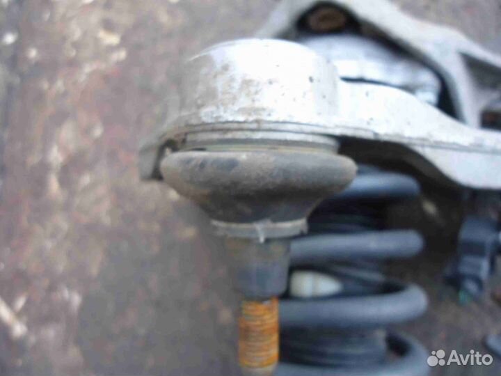 Амортизатор передний L Audi Q7 4L 7L8412021