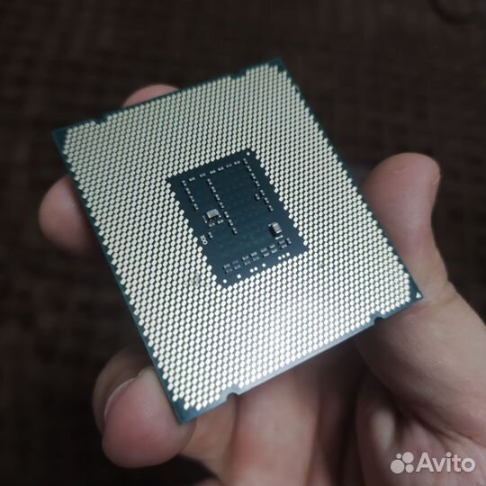 Процессор Intel Xeon E5 2650v3