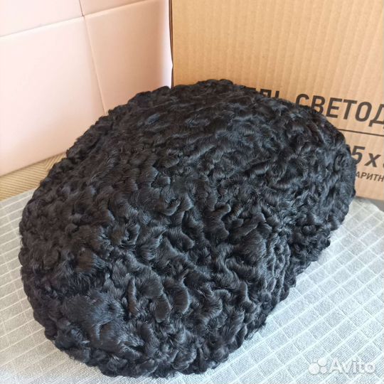 Шапка каракуль женская