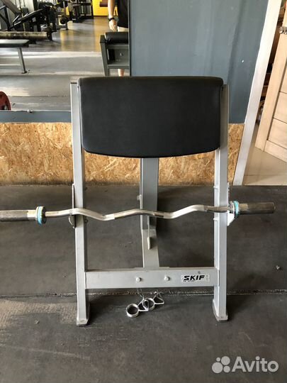 Скамья Скотта и другие тренажёры