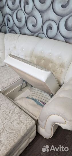 Кожаный угловой диван бу