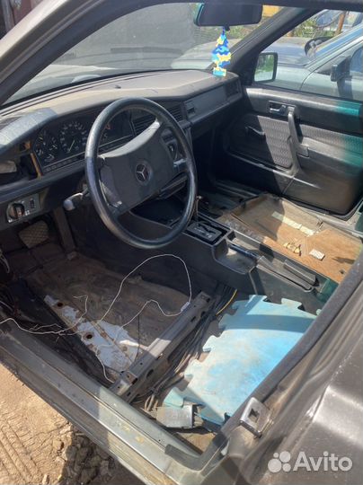 Разбор mercedes 190 w201