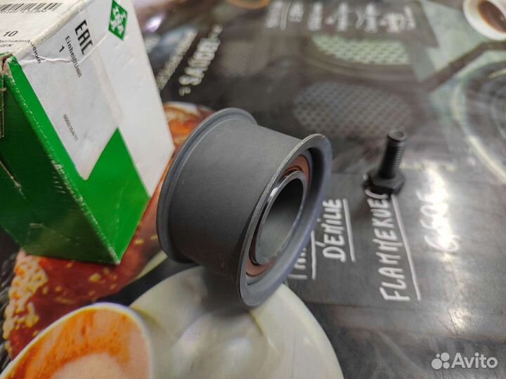 Ролик обводной ремня грм INA Vag