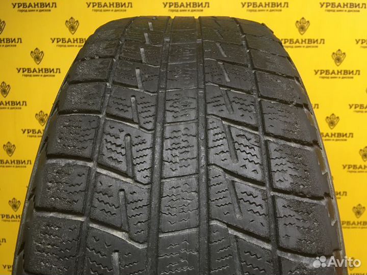 Bridgestone Blizzak Revo1 215/60 R17 96Q