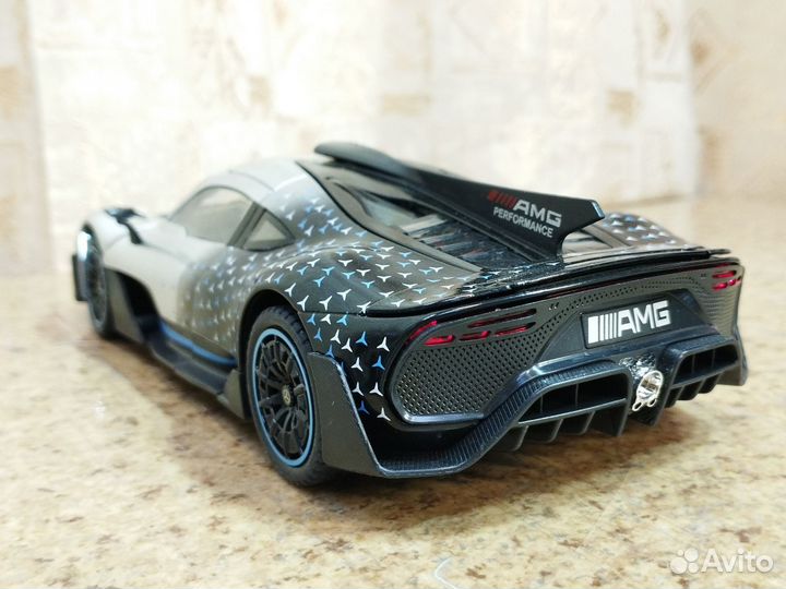 Mercedes-benz One серебристый 1:24