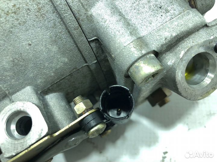 Компрессор кондиционера Bmw X5 E53 M54B30 2004