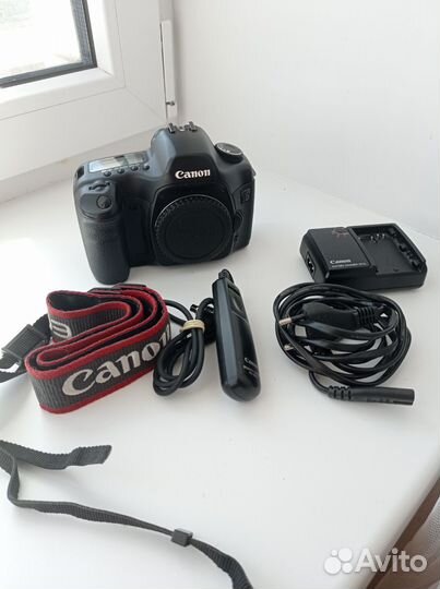 Зеркальный фотоаппарат canon 5D первопятак