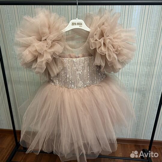 Нарядное платье для девочки 98,104,110