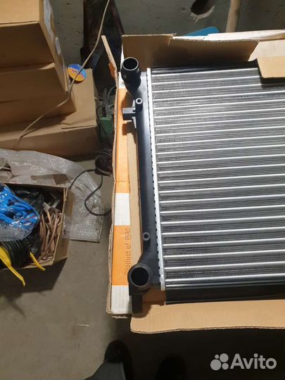 Радиатор охлаждения на VAG новый
