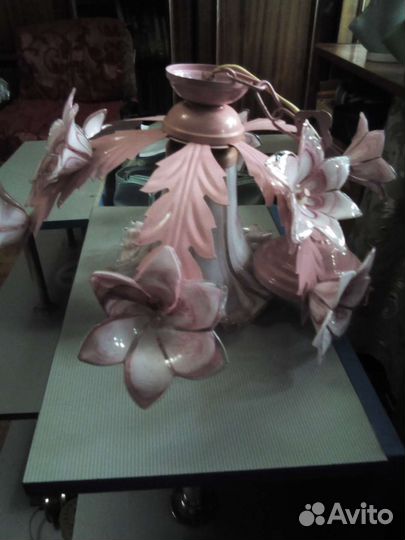 Люстра потолочная бу отличная