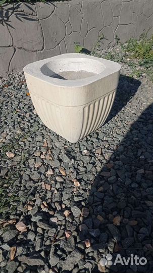 Уличные вазоны бетонные