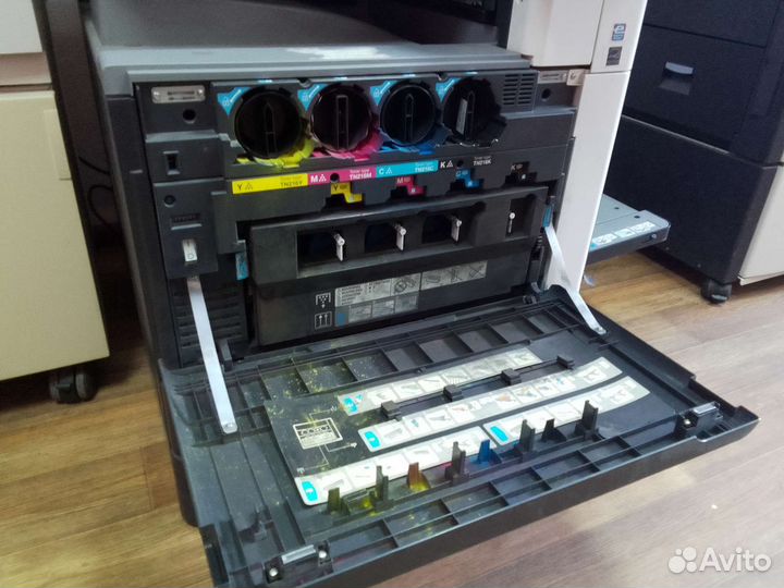 Мфу лазерный цветной Konica Minolta bizhub C220