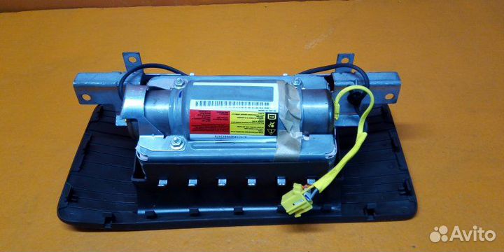 Подушка безопасности пассажира Cadillac Escalade