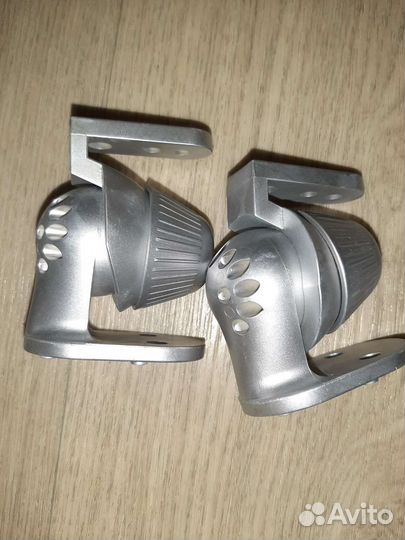 Кронштейны для колонок Vivanco