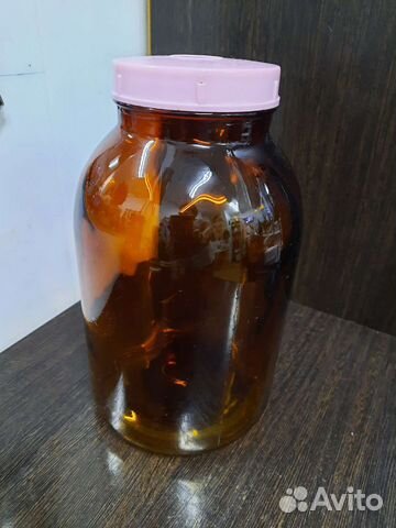 Банка с крышкой