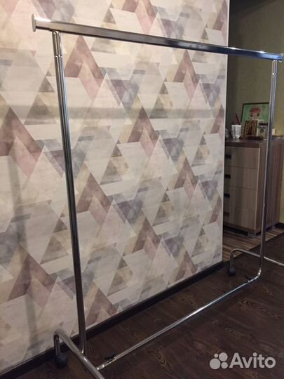 Вешалка-стойка напольная для одежды