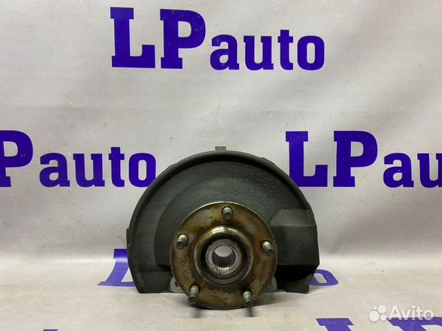 Кулак поворотный передний левый Mitsubishi Lancer