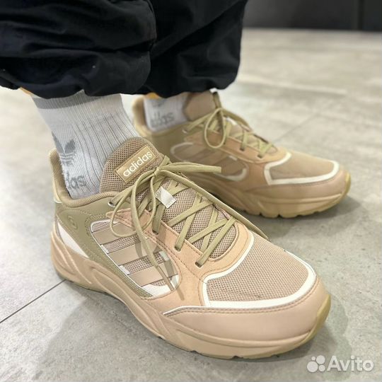 Кроссовки adidas valasion оригинал