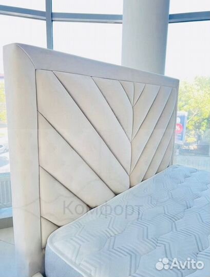 Двухспальная кровать от производителя