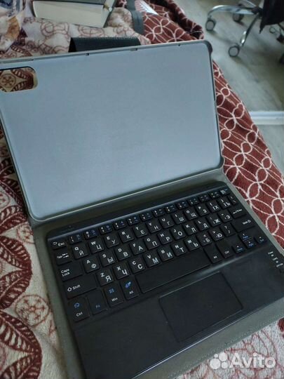 Планшет huawei matepad 10.4 + чехол и клавиатура