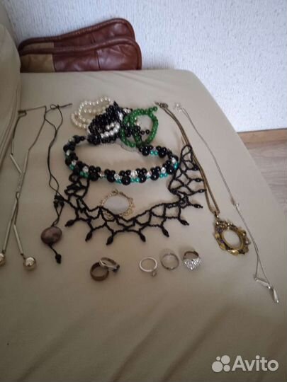 Бусы, кольца, колье, подвеска