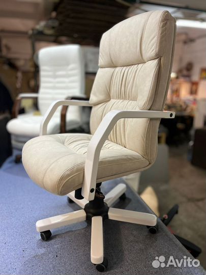 Компьютерное офисное кресло