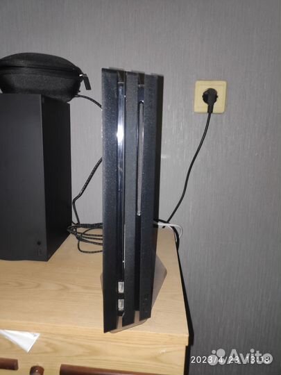 Sony PlayStation 4 pro 1tb ssd