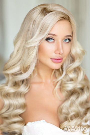 Прекрасные волосы на заколках