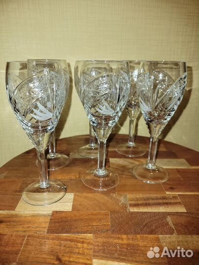 Хрустальные фужеры, стопки и вазы