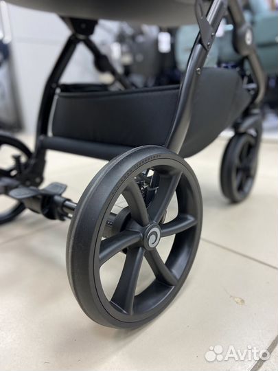 Коляска с рождения Tutis Leo