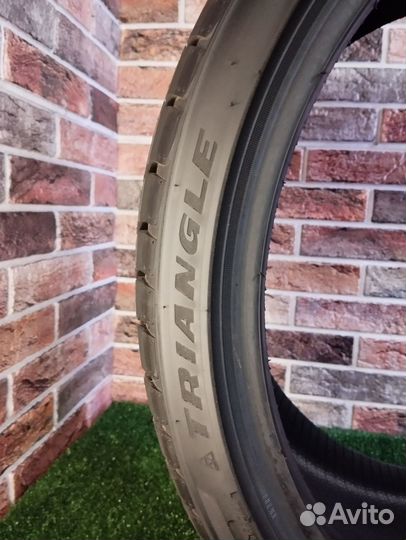 Triangle EffeXSport TH202 245/35 R18 и 225/40 R18 92Y