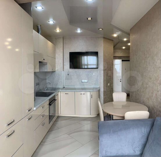 2-к. квартира, 43 м², 8/12 эт.