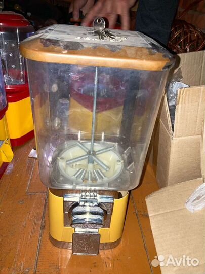 Beaver sb-16 Торговый механический автомат стойки