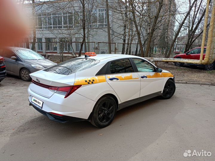 Hyundai Elantra 1.6 AT, 2021, 215 000 км