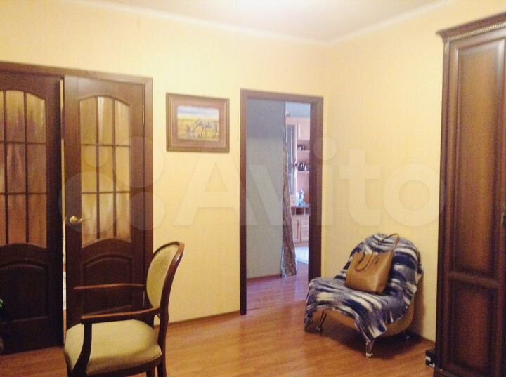 3-к. квартира, 80 м², 6/10 эт.