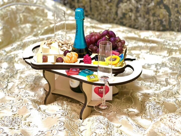 Винный столик менажница