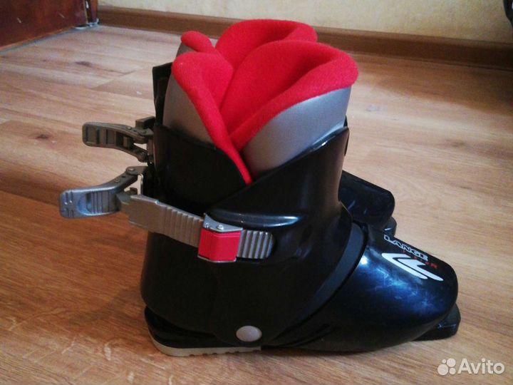 Горнолыжные ботинки детские