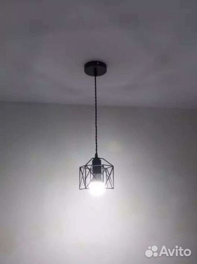 Люстры и светильники