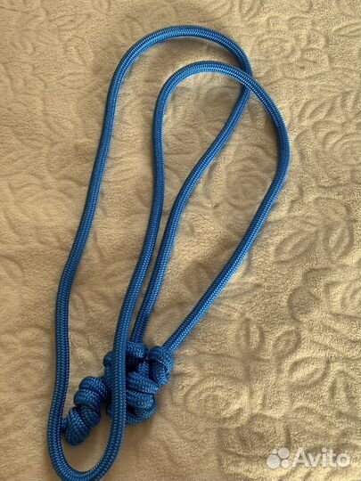 Гимнастическая скакалка