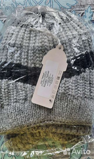 Комплект шапка и шарф-снуд