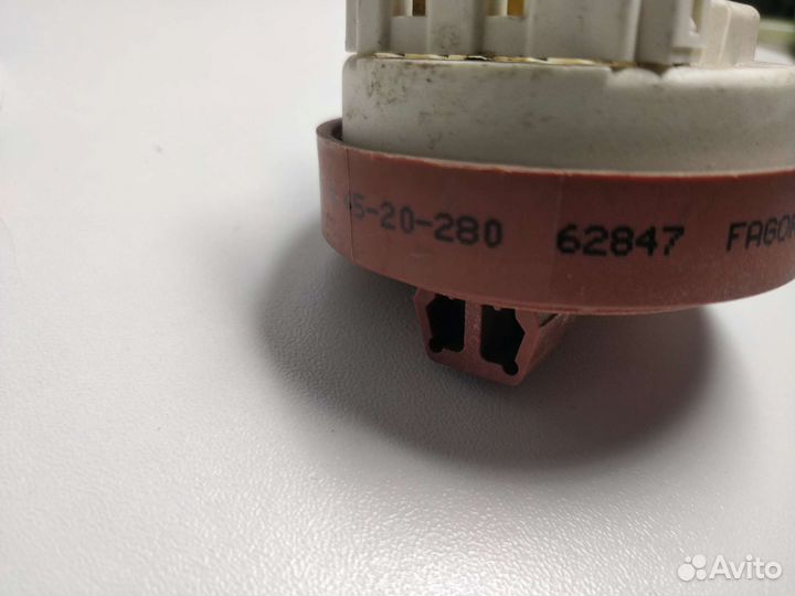 Прессостат Brandt 62847