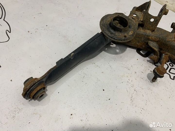 Рычаг нижний задний левый Honda Civic 4D R18A2