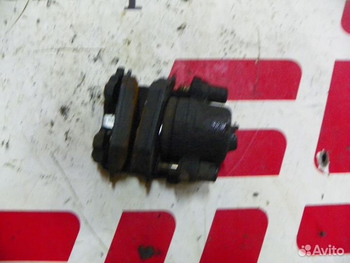 Суппорт тормозной передний правый Skoda Octavia