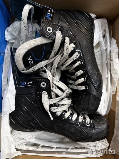 Коньки хоккейные